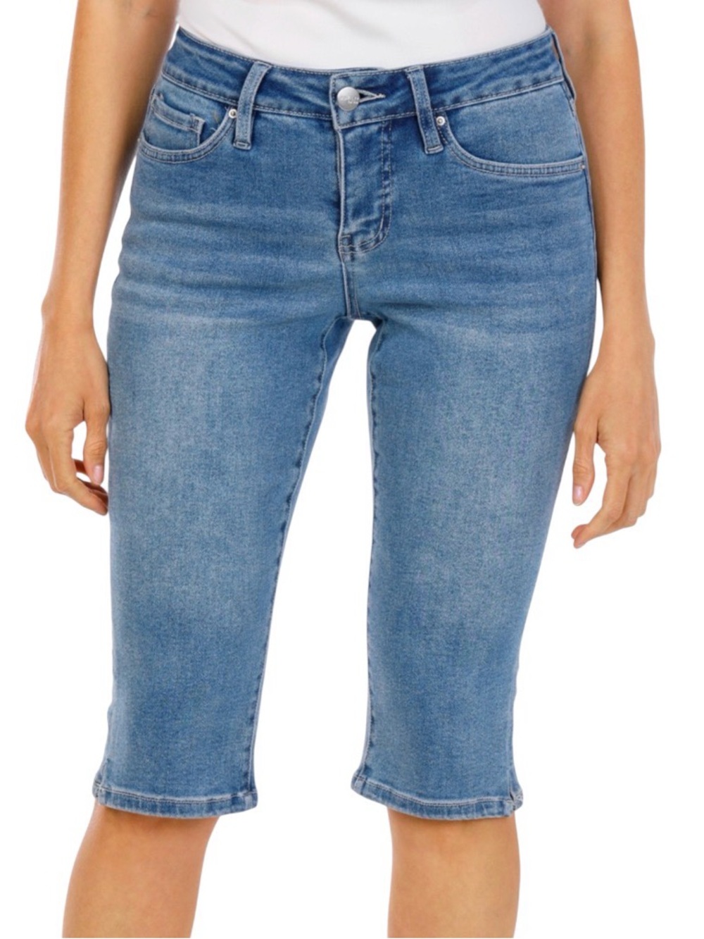 A174 Royalty For ME Women's Petite Tummy Control Denim Capris NWT Size 4